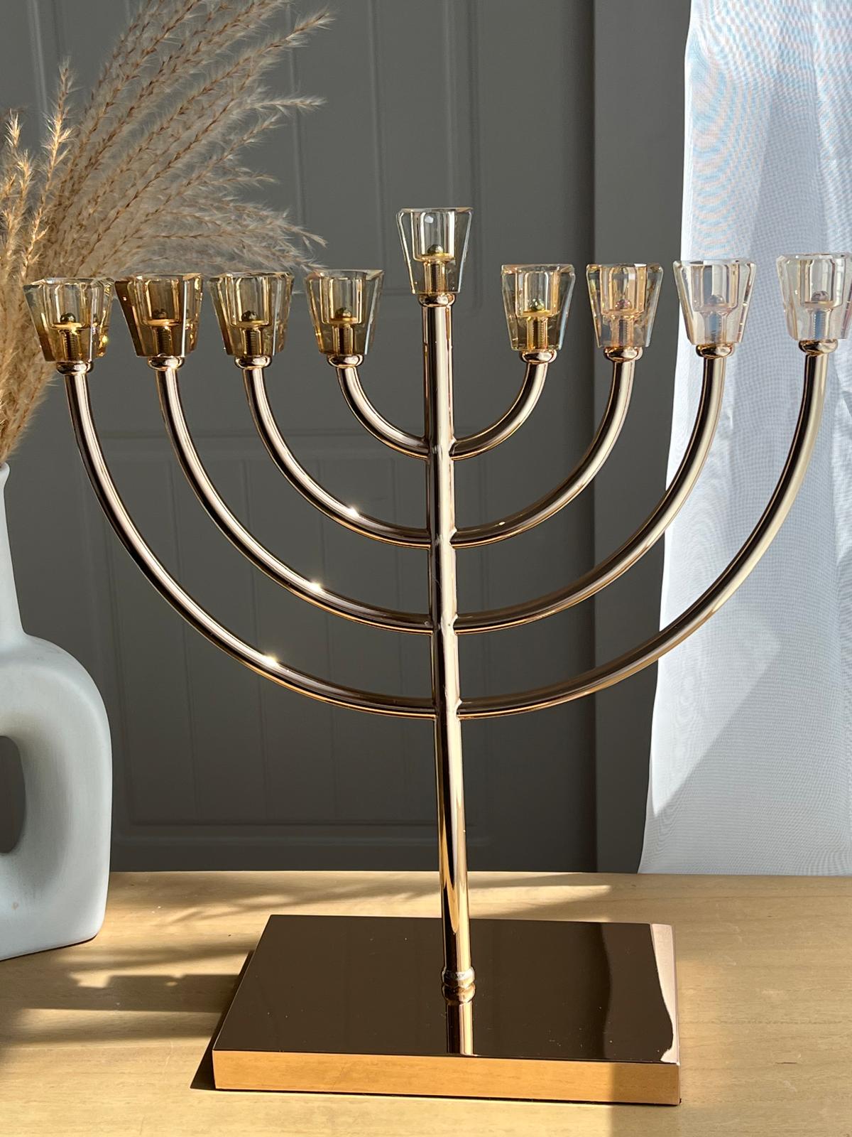 חנוכיה דגם "מנורה" - ראש קריסטל