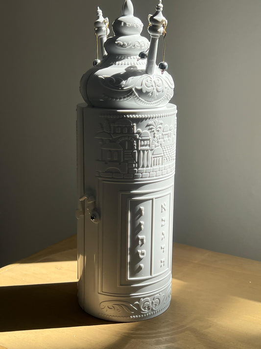 ספר תורה לבן